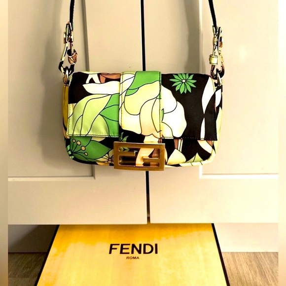 FENDI SS20 Floral Nylon Baguette Convertible Bag w RECEIPT/ TAGS - Picture 1 of 16